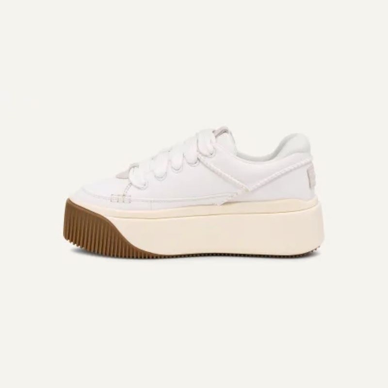 UGG ホワイトスニーカー UGG ホワイト スニーカー 厚底 25センチ