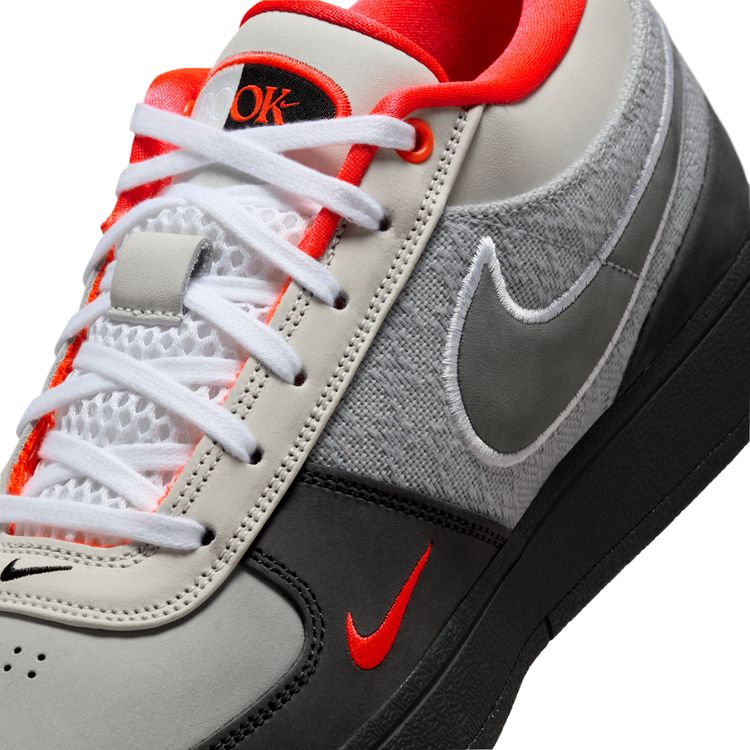 NIKE CAMPIONE カンピオーネ　コート　Lサイズ　グレー NIKE HO25 10/1 NIKE BOOK 1 95 EP ウルフグレー/クールグレー