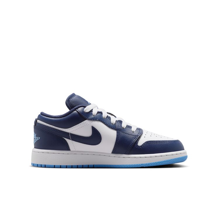 JORDAN BRAND SU26 AIR JORDAN 1 LOW GS ミッドナイトネイビー/ユニバーシティブルーーホワイト 553560-404