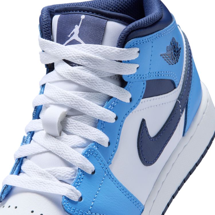JORDAN BRAND SU26 AIR JORDAN 1 MID GS ユニバーシティブルー/ミッドナイトネイビー-ホワイト DQ8423-405