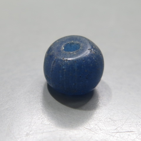 勾玉・管玉】 古墳時代 紺色ガラス玉 （美品） | 出土品その他,勾玉