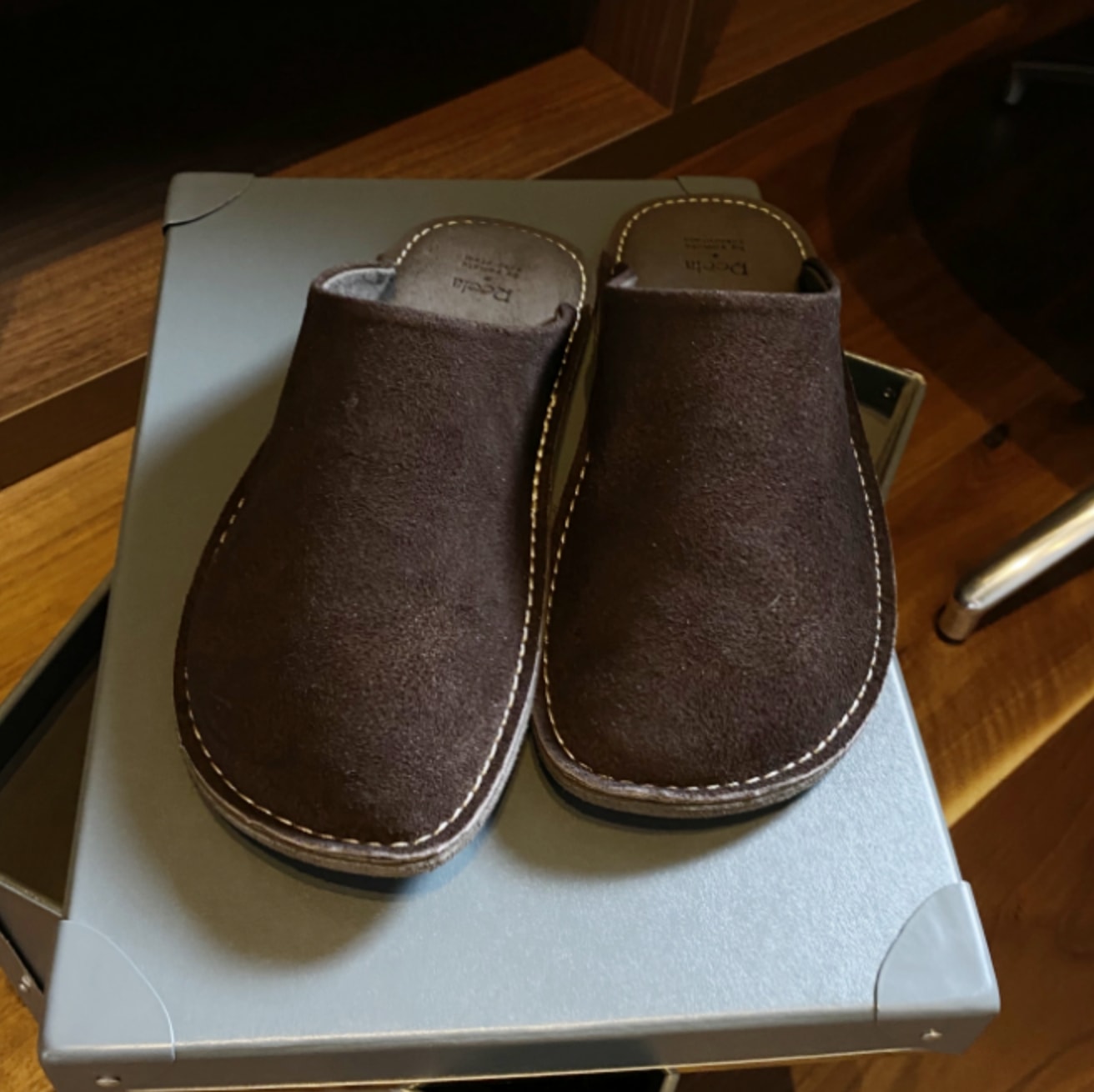 ベロアレザー DBR(ダークブラウン)