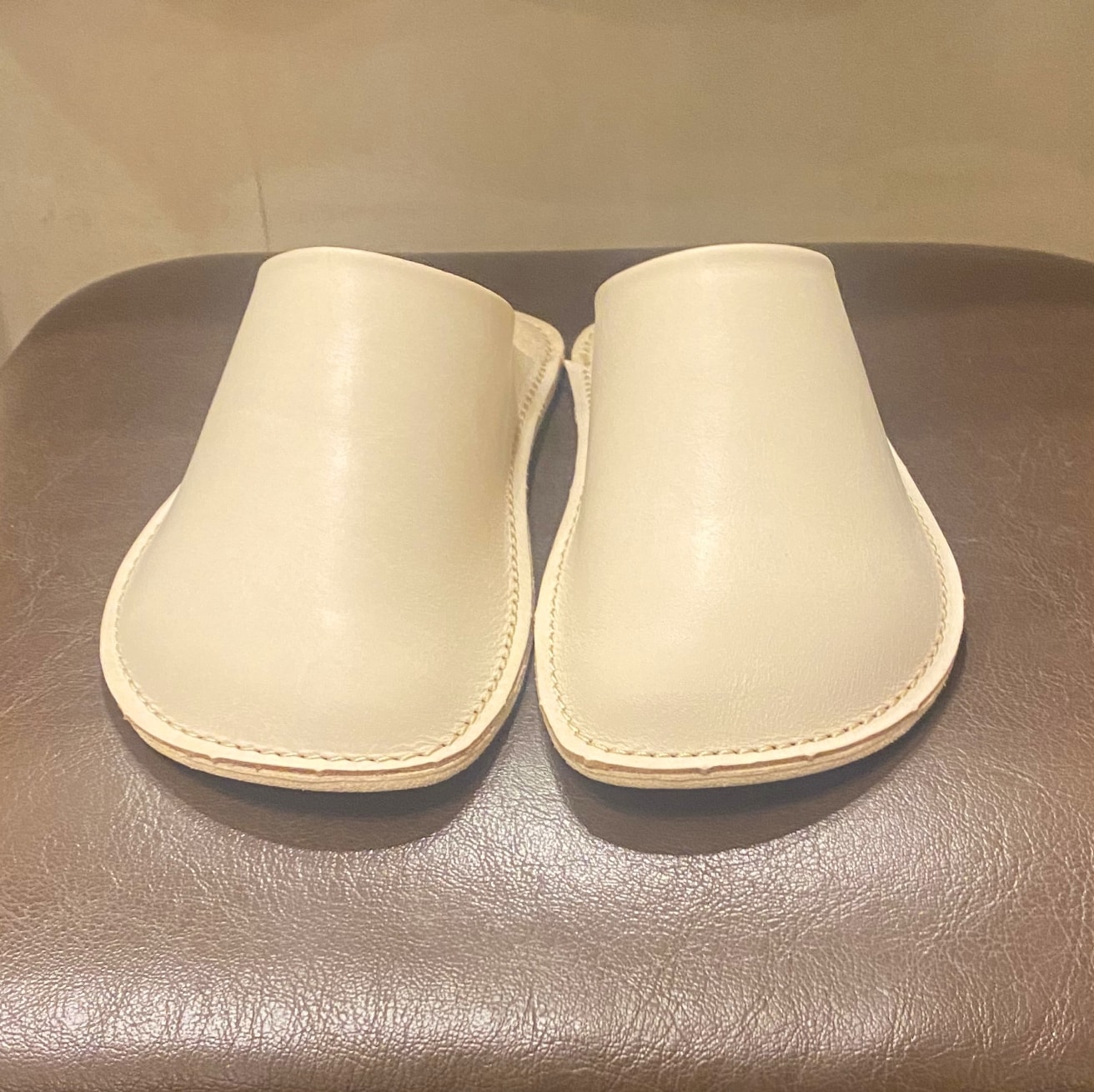 ワックスレザー IVR(アイボリー)