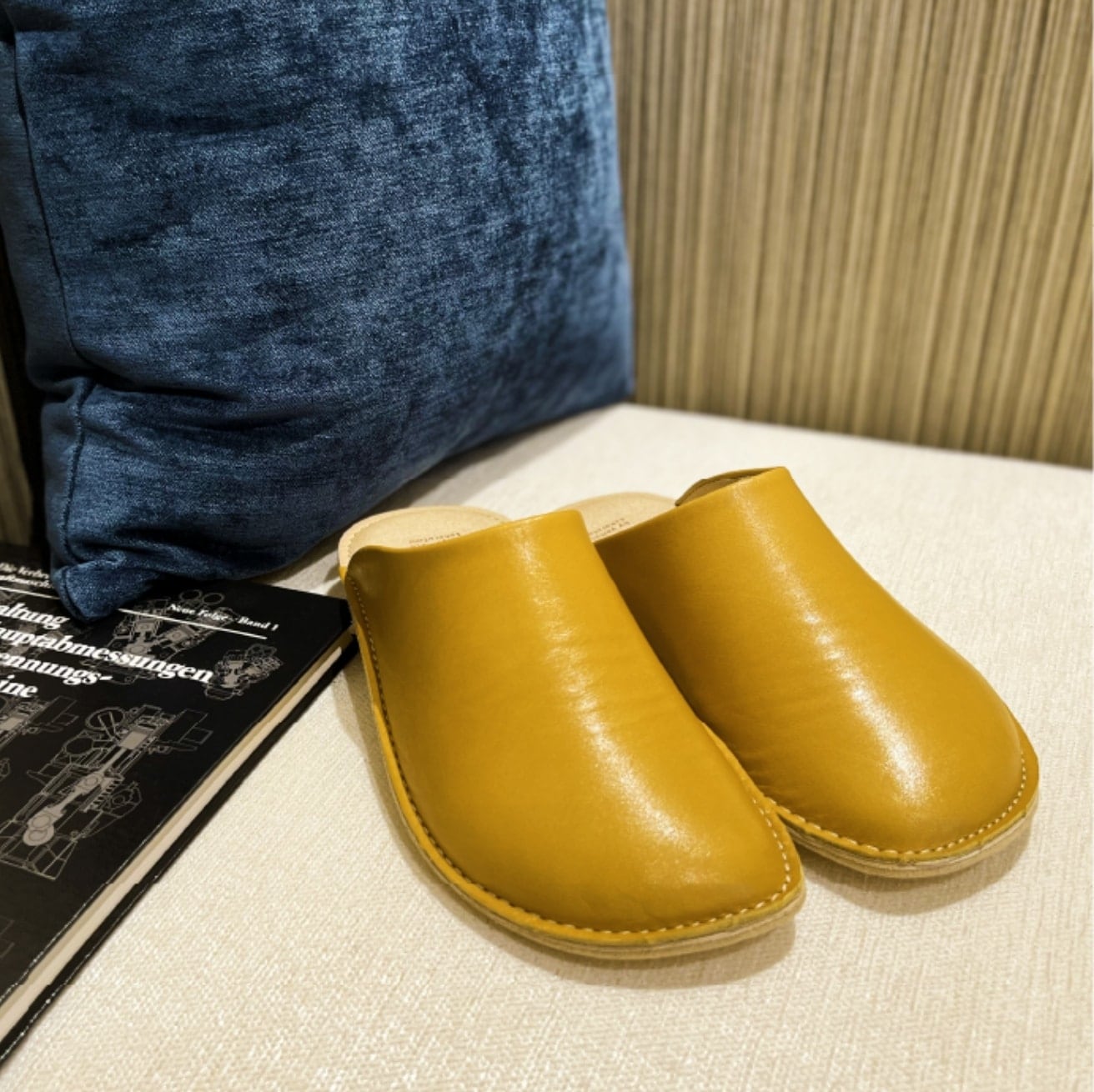 グロスレザー MST(マスタード)