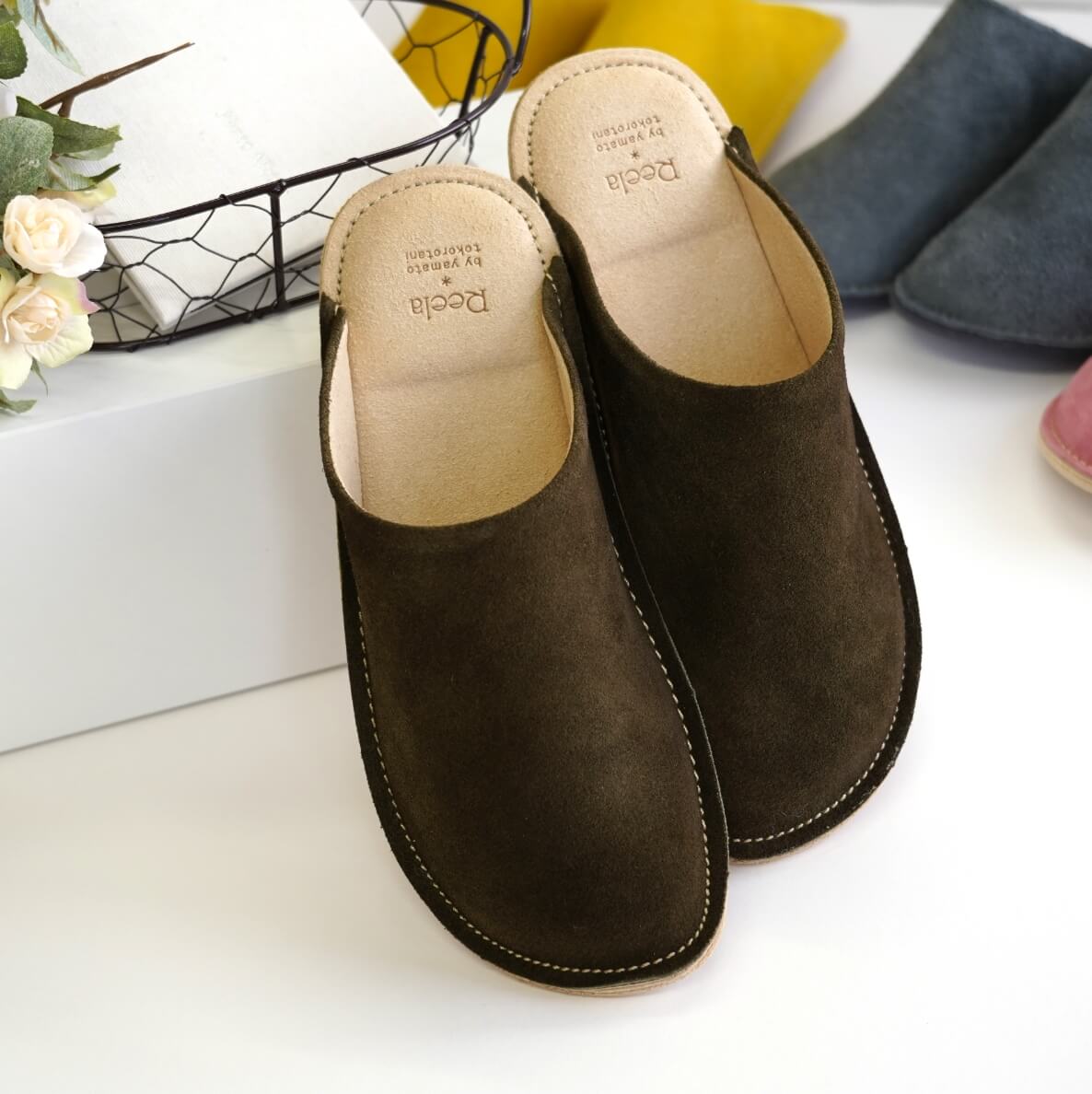 ベロアレザー KHA(カーキ)