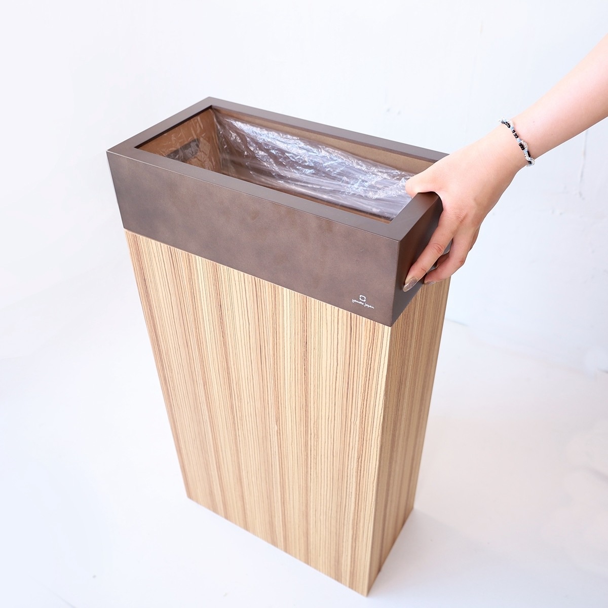 Crepas30 クレパス30 ブラック・ゼブラウッド ダストボックス 約30