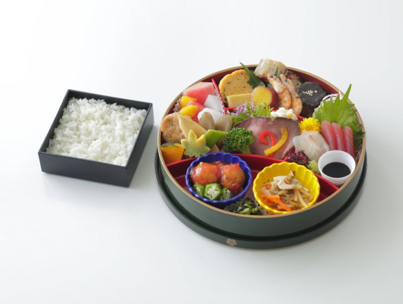 日替り 刺身入り (月曜日・木曜日)