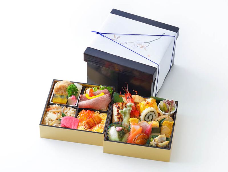 蓬莱(お持ち帰り容器入り)