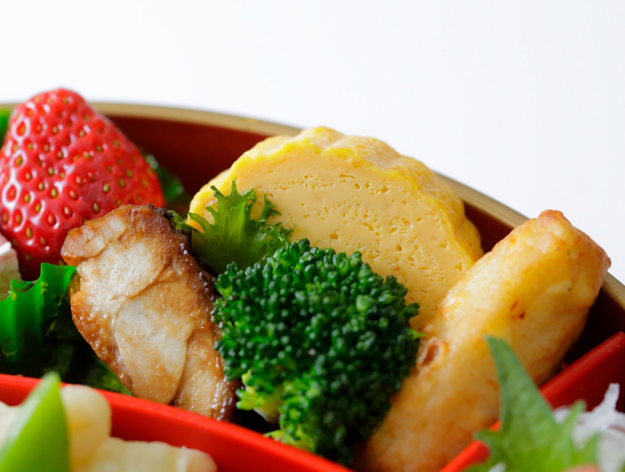 日替り 刺身入り (火曜日・金曜日) 　 　