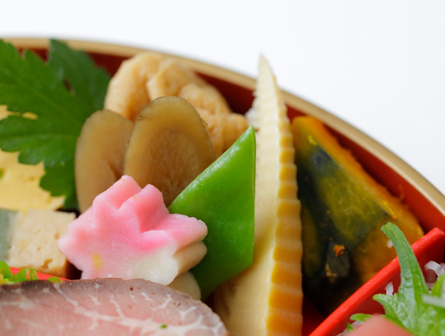 日替り 刺身入り (月曜日・木曜日) 　 　