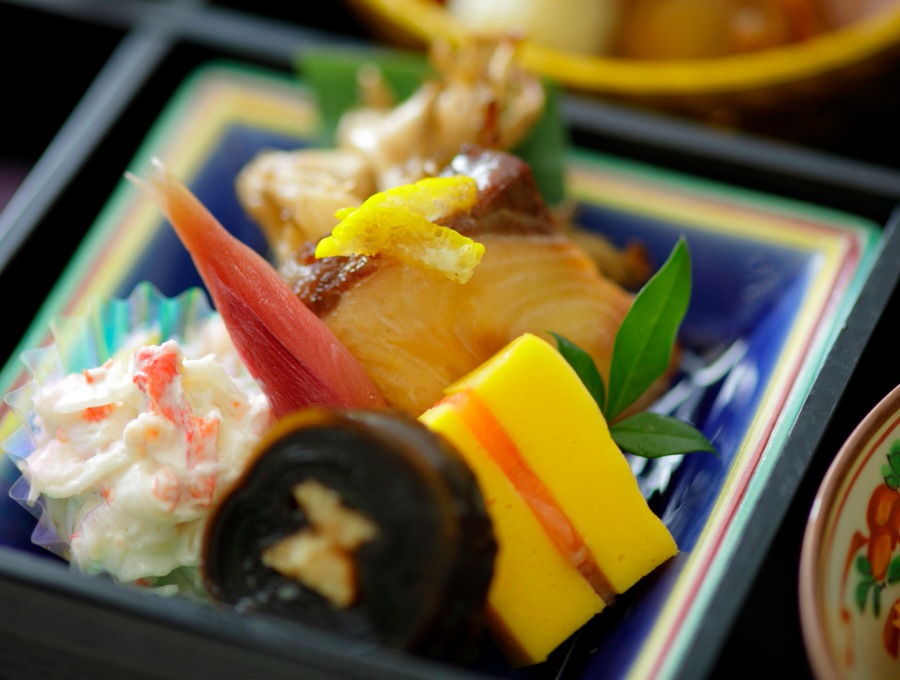 会席松花堂セット | 【公式】株式会社八百彦本店 名古屋で創業300余年