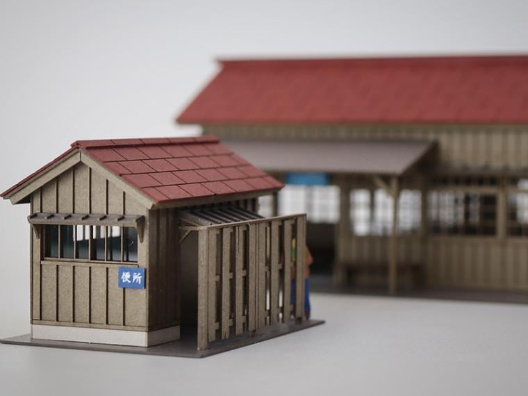 【着色済ペーパー製組立キット】　便所小屋A(1/83)（梅桜堂クリックポスト対象商品）