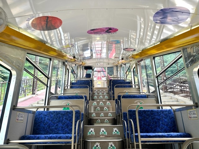 【広告宣伝しませんか】（2025年7月～2026年2月）御岳登山鉄道　ケーブルカー車内広告スペース