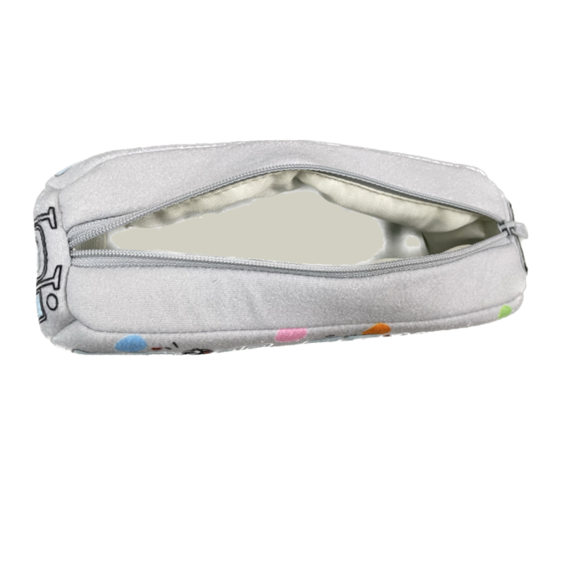 電車ペンケース（くまモンのラッピング2号車）