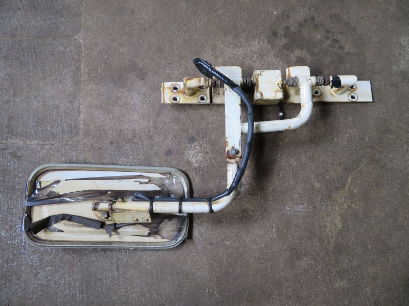 運転席側ミラー（ミラー割れ）