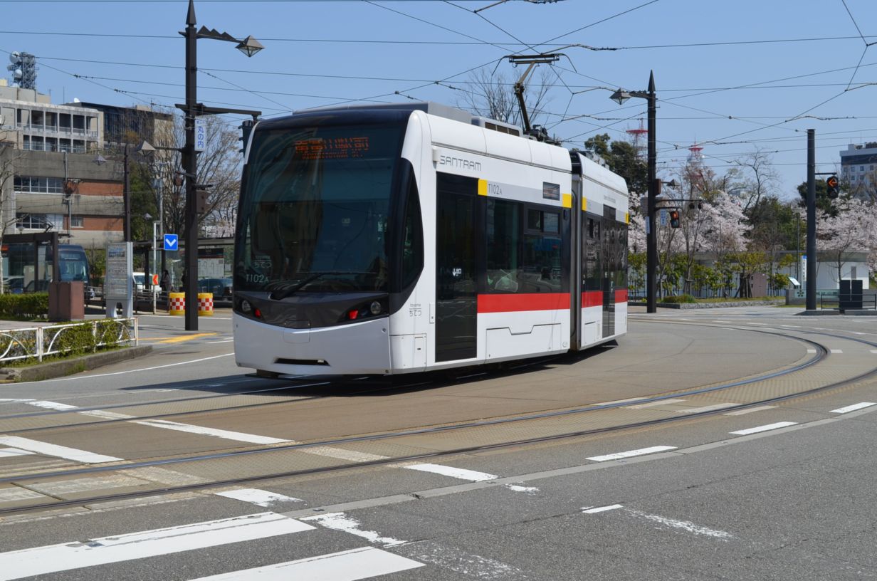 ★終了★【オークション】新型車両T100形電車〔Ｔ１０５〕営業前独占乗車権（富山地方鉄道株式会社）  