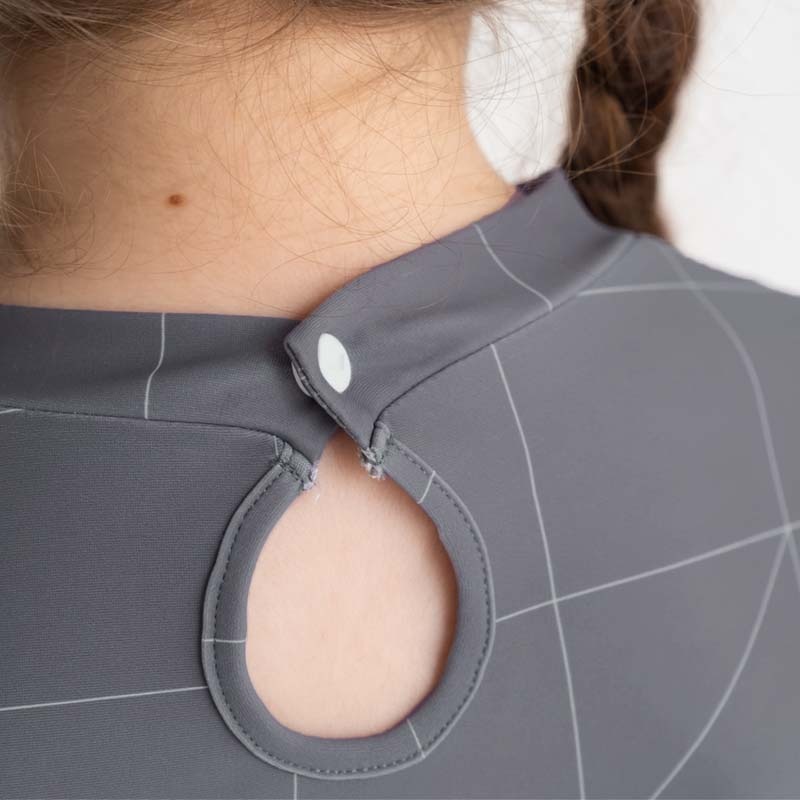 セパレート水着 minau