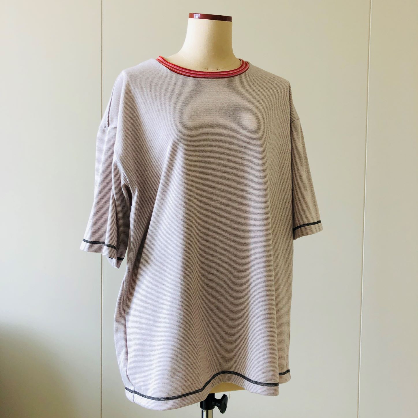 のこりいとシャツ（グレー・ブラック・ピンク）