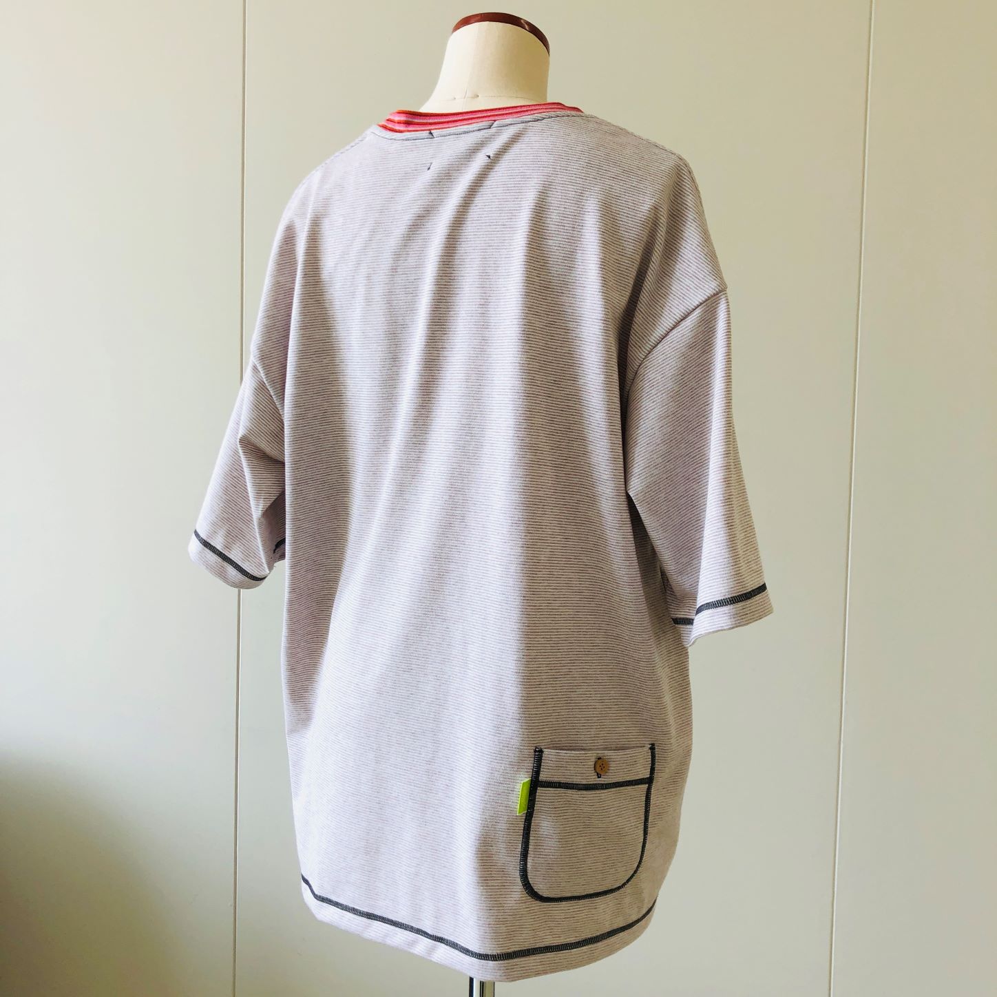 のこりいとシャツ（グレー・ブラック・ピンク）