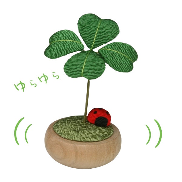 ゆらゆらクローバー てんとう虫