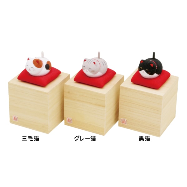 桐箱ゆらゆらソーラーミニ猫