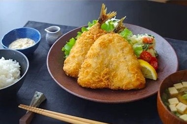 「アジフライの聖地　松浦」ふっくらサクサク大判贅沢アジフライ開き　体脂肪率10％以上！養殖真あじを厳選！