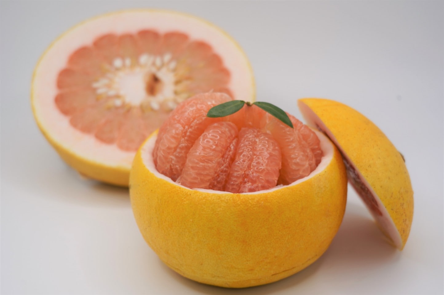 期間限定！柑橘の王様！「長崎ザボン」果汁あふれる大きな果肉の紅まどか(4個入り)