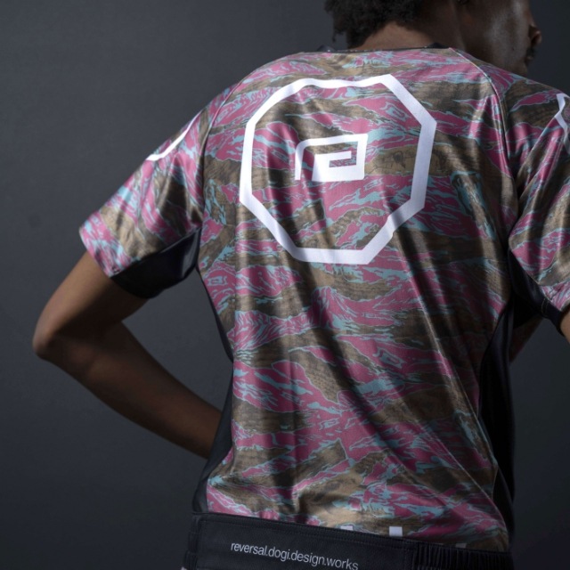 POUNCER CAMO SHORT RASH GUARD