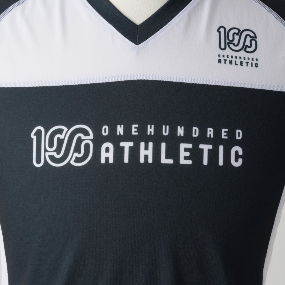 100A STRETCH DRY VNECK S/S RASH GUARD