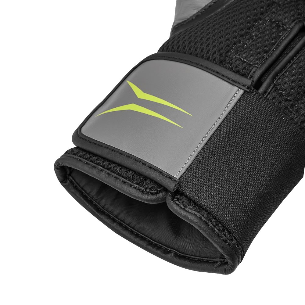 adidas(���Îގ����ގ�) �ܥ����󥰥�������SPEED Tilt 150