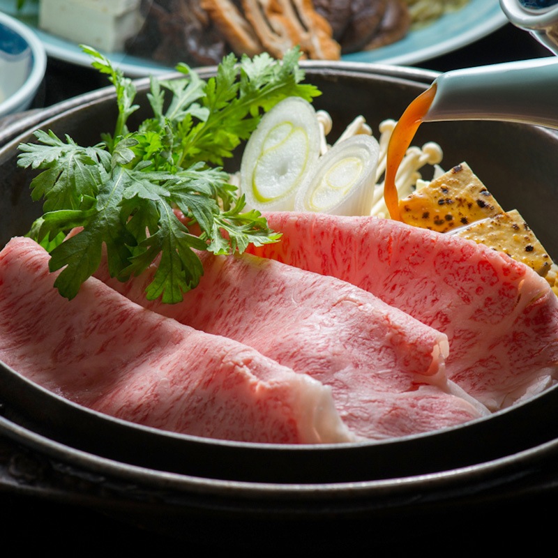 米沢牛特選ロースすき焼用 300g（タレ付）