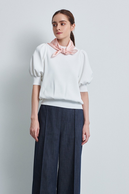 当店限定販売】 yori コットンパフスリーブニット 新品未使用 - T ...