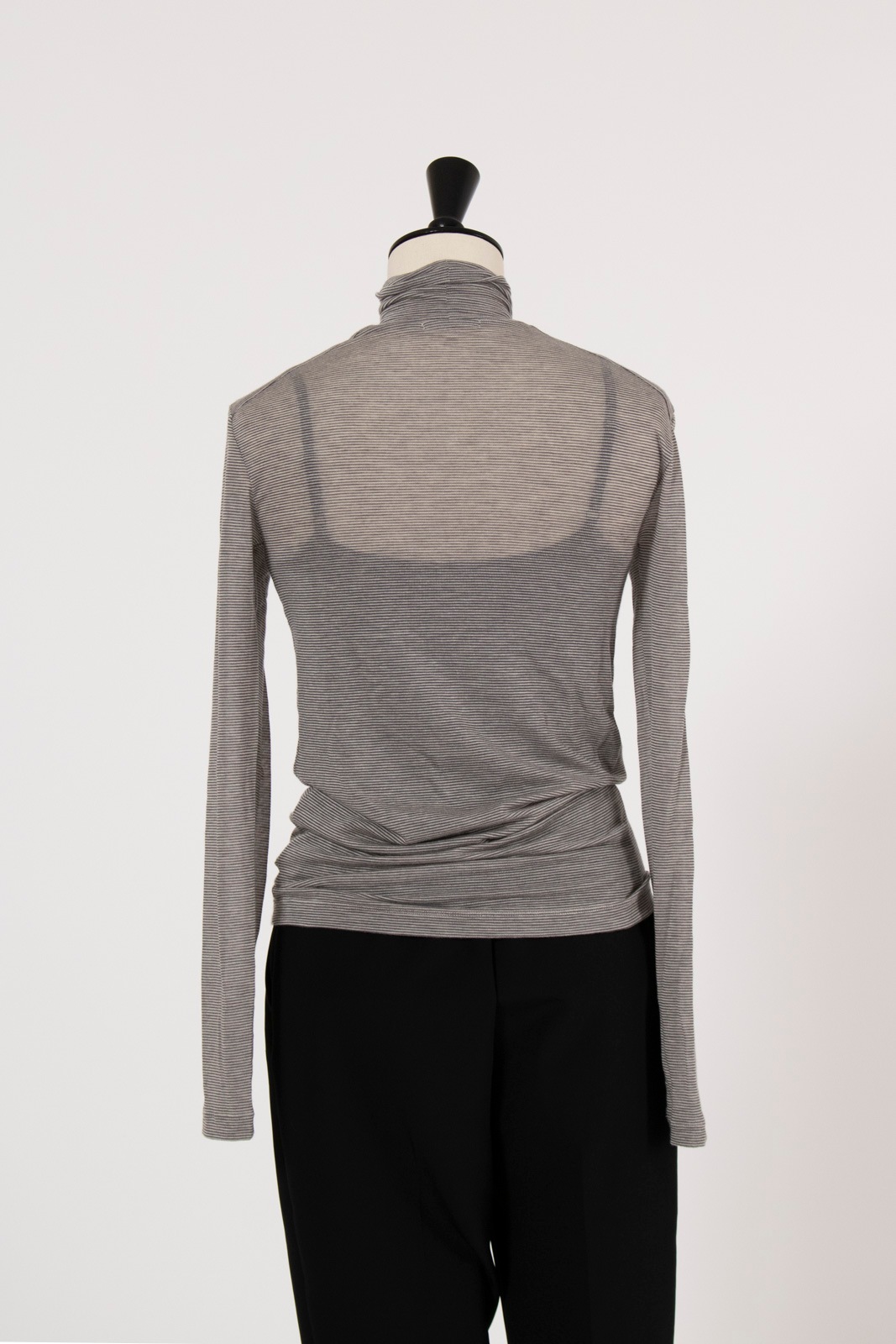 12月上旬発売予定 カシミヤシルクシアータートル【2025AW】 カシミヤシルクシアータートル【2025AW】 | all item| yori