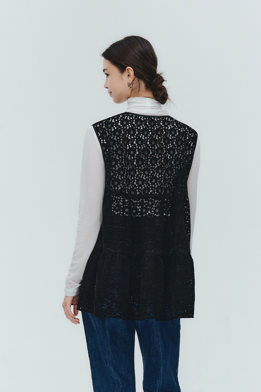 フロッキーレースティアードジレ