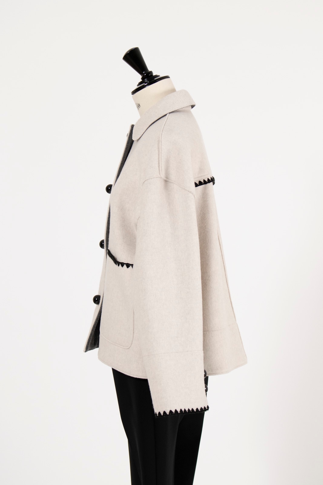 11月下旬発送予定 ハマグリウールショートコート【2025AW】 | 2025 AW