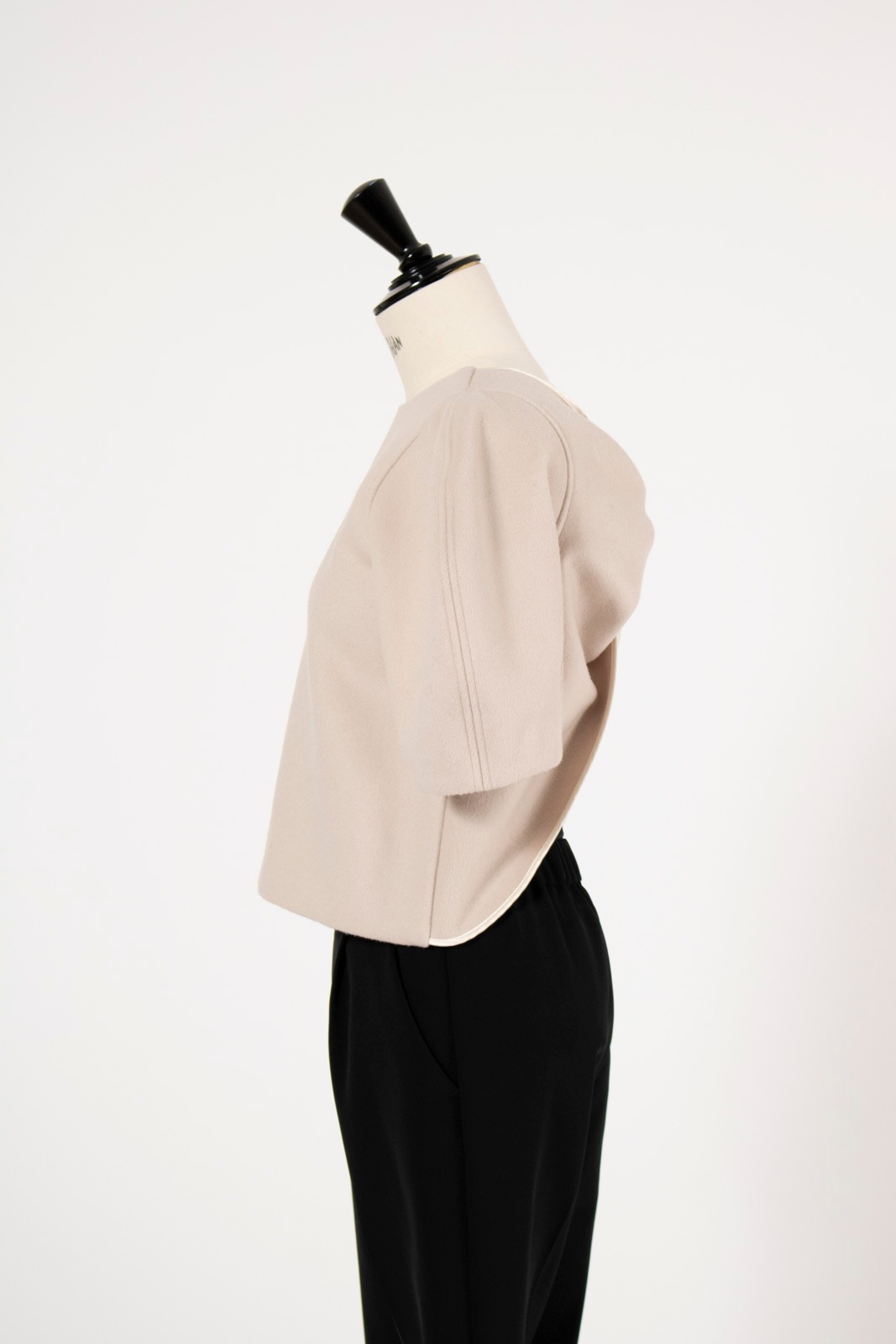 バックツイストウールトップス【2025AW】