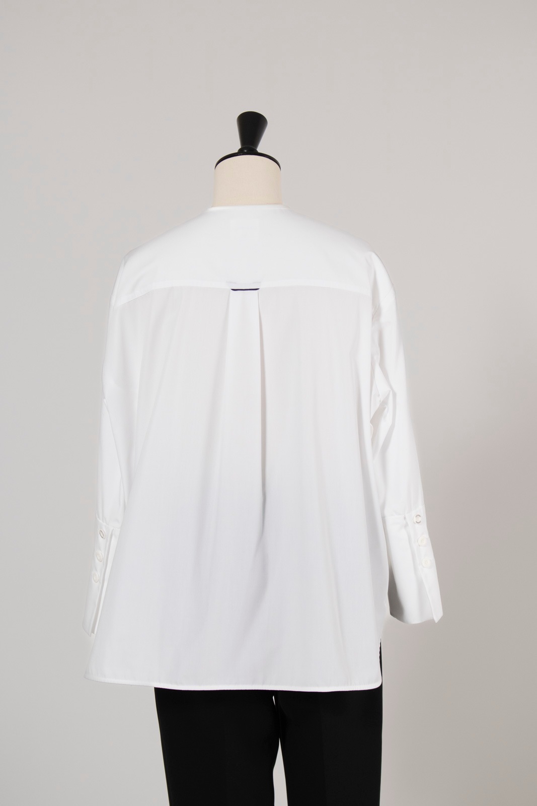 【最終価格】yori shirocon ループスカーフブラウス shirocon ループスカーフブラウス【2025AW】 | 2025 AW Collection| yori