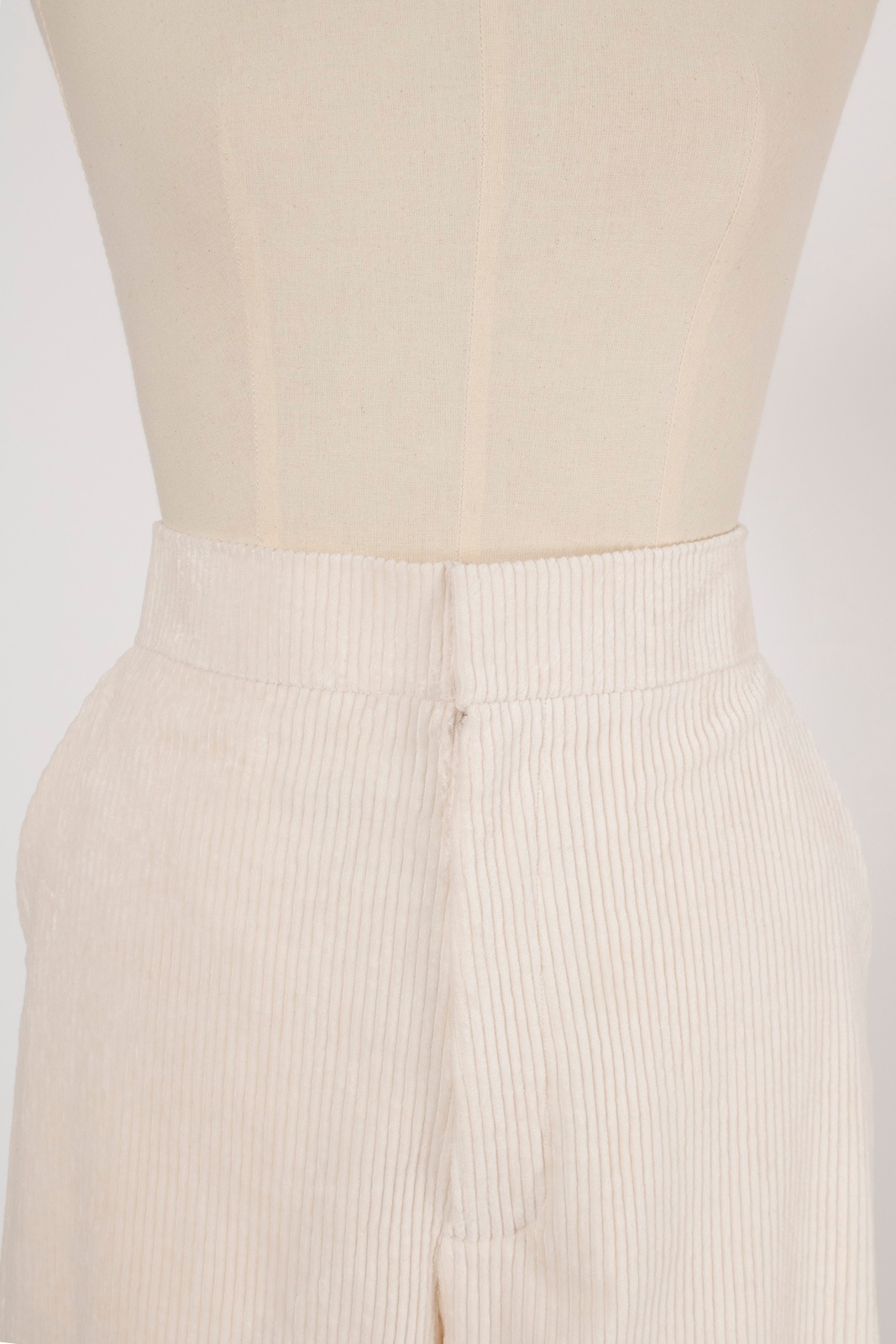 shirocon チャンキーコーデュロイパンツ【2025AW】 | 2025 AW