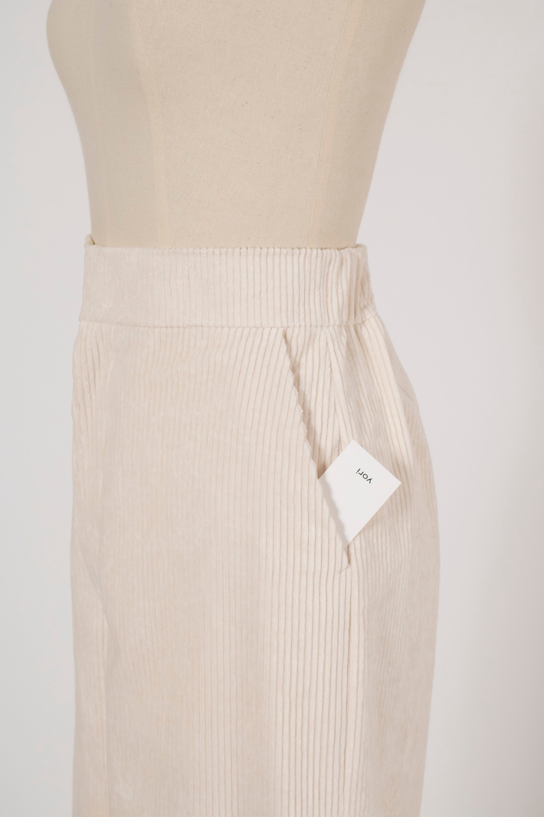 shirocon チャンキーコーデュロイパンツ【2025AW】 | 2025 AW