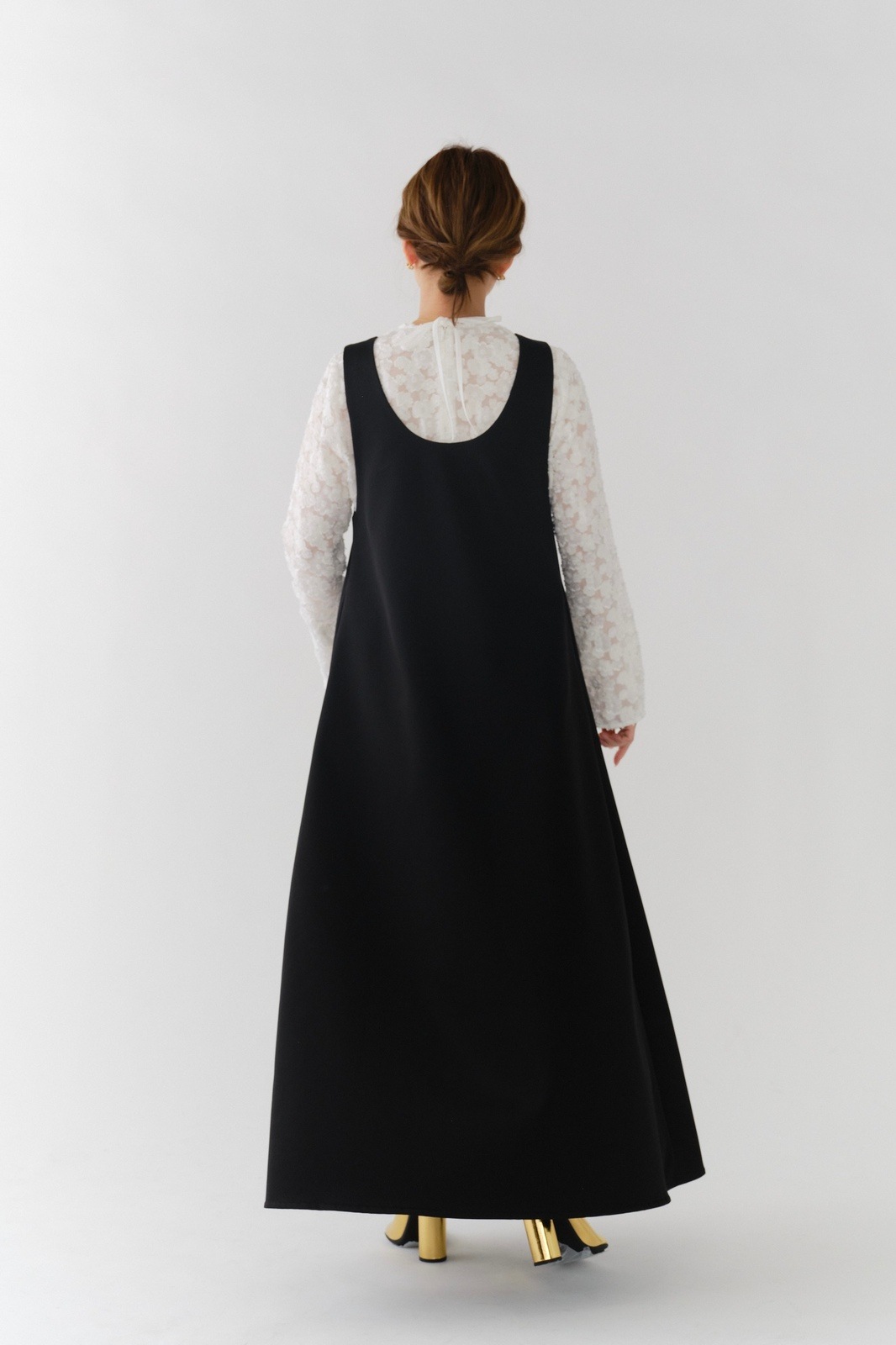 shirocon チャンキーサテンドレス【2025AW】 | 2025 AW Collection| yori