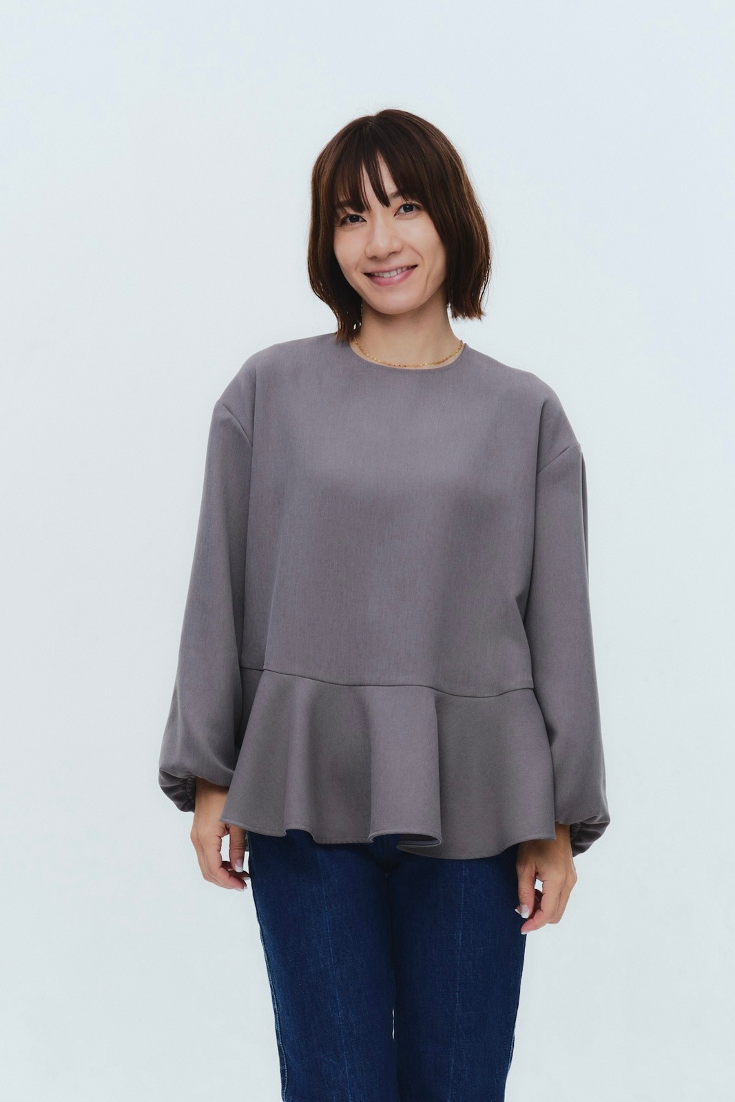 パウダリーヘムフレアブラウス パウダリーヘムフレアブラウス | all item| yori