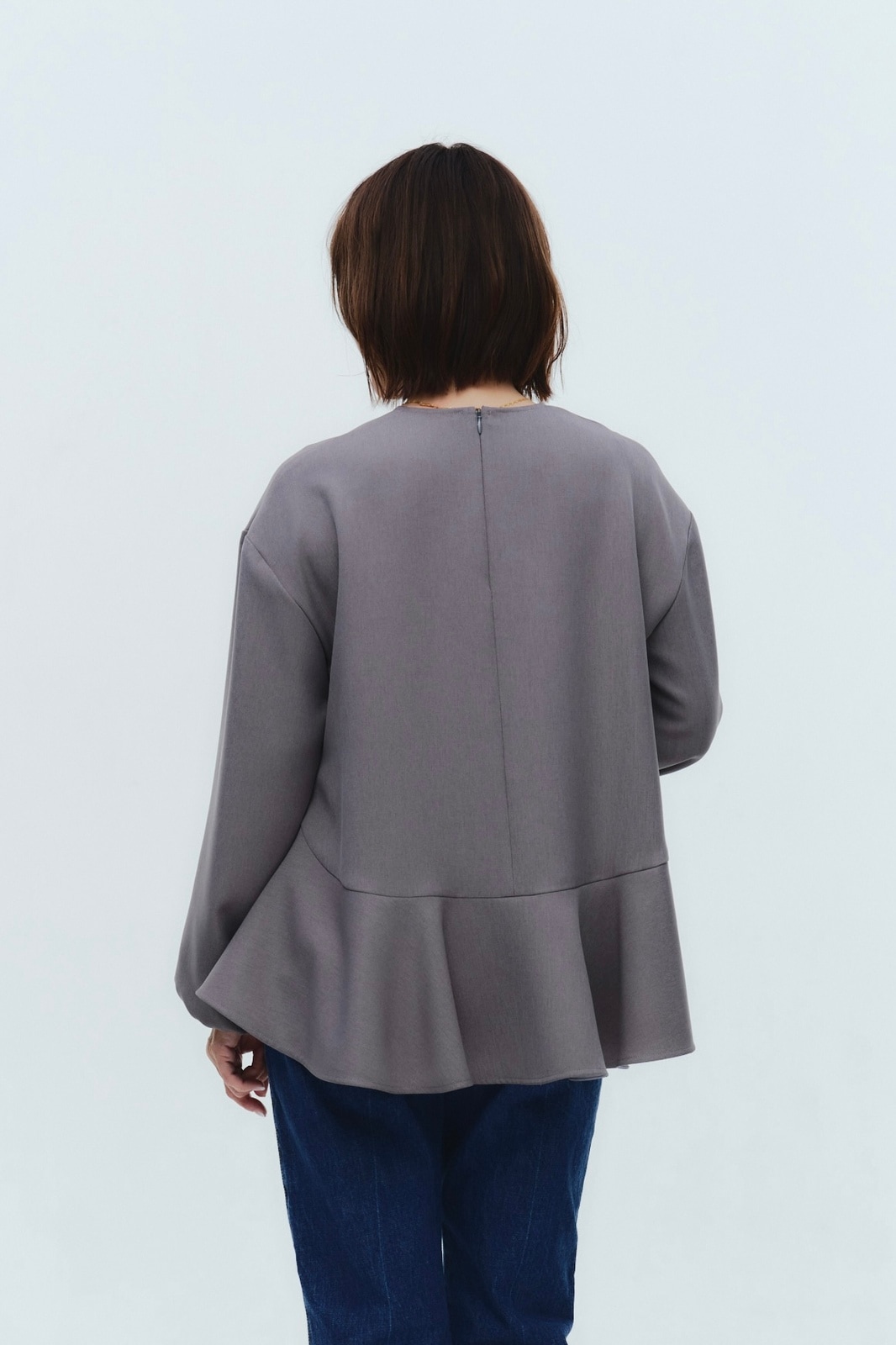 パウダリーヘムフレアブラウス | all item| yori