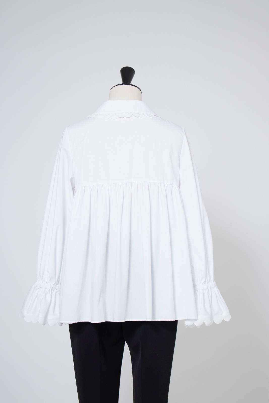 1月下旬発送予定 スカラップトリムブラウス【2026SP】 | 2026SP