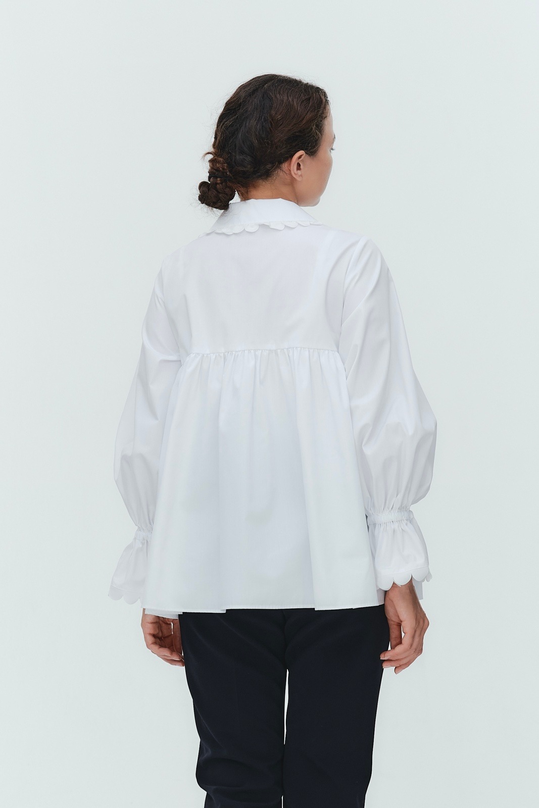 1月下旬発送予定 スカラップトリムブラウス【2026SP】 | 2026SP