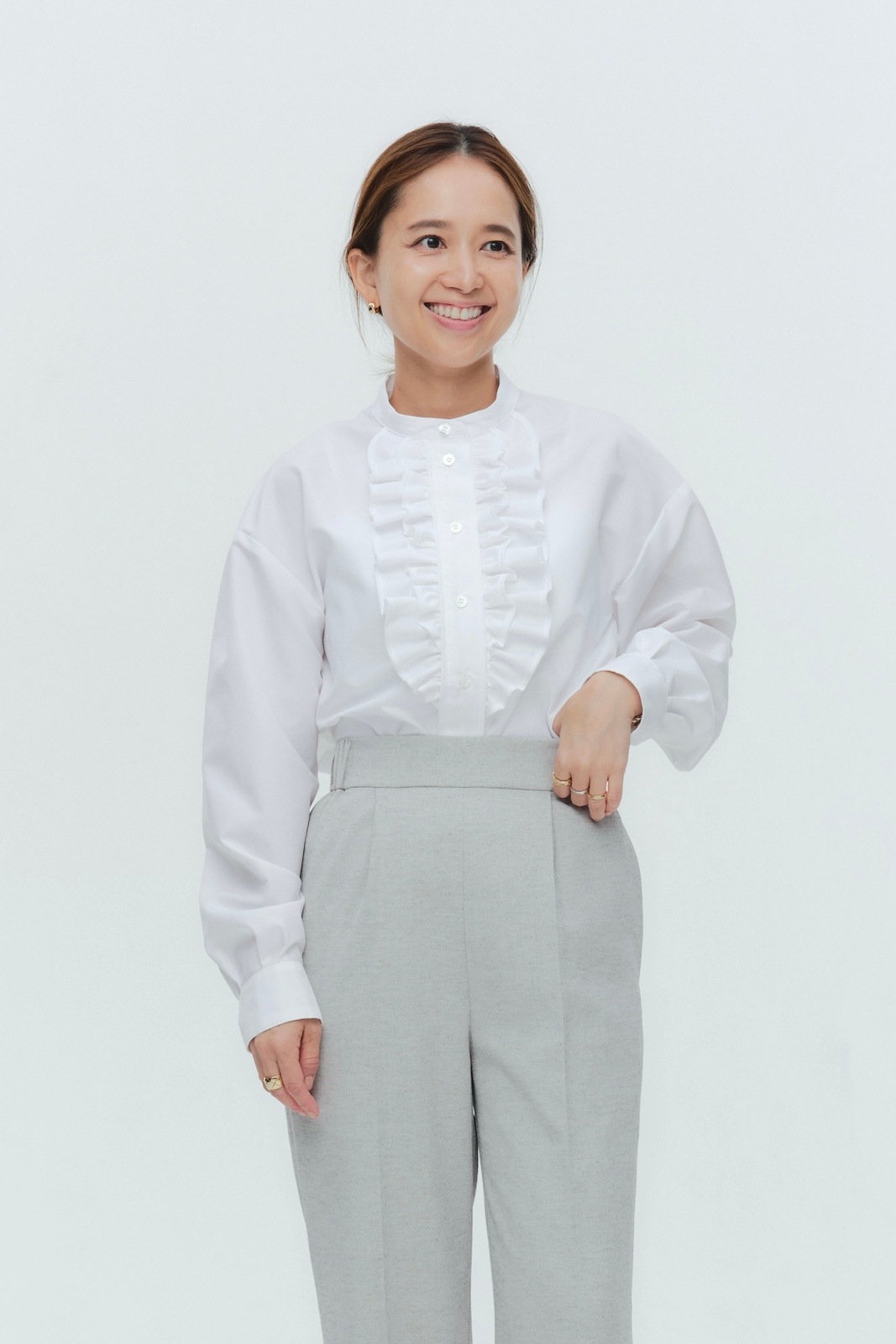 3月上旬発売予定 ラッフルギャザーブラウス【2026SP】 | 2026SP