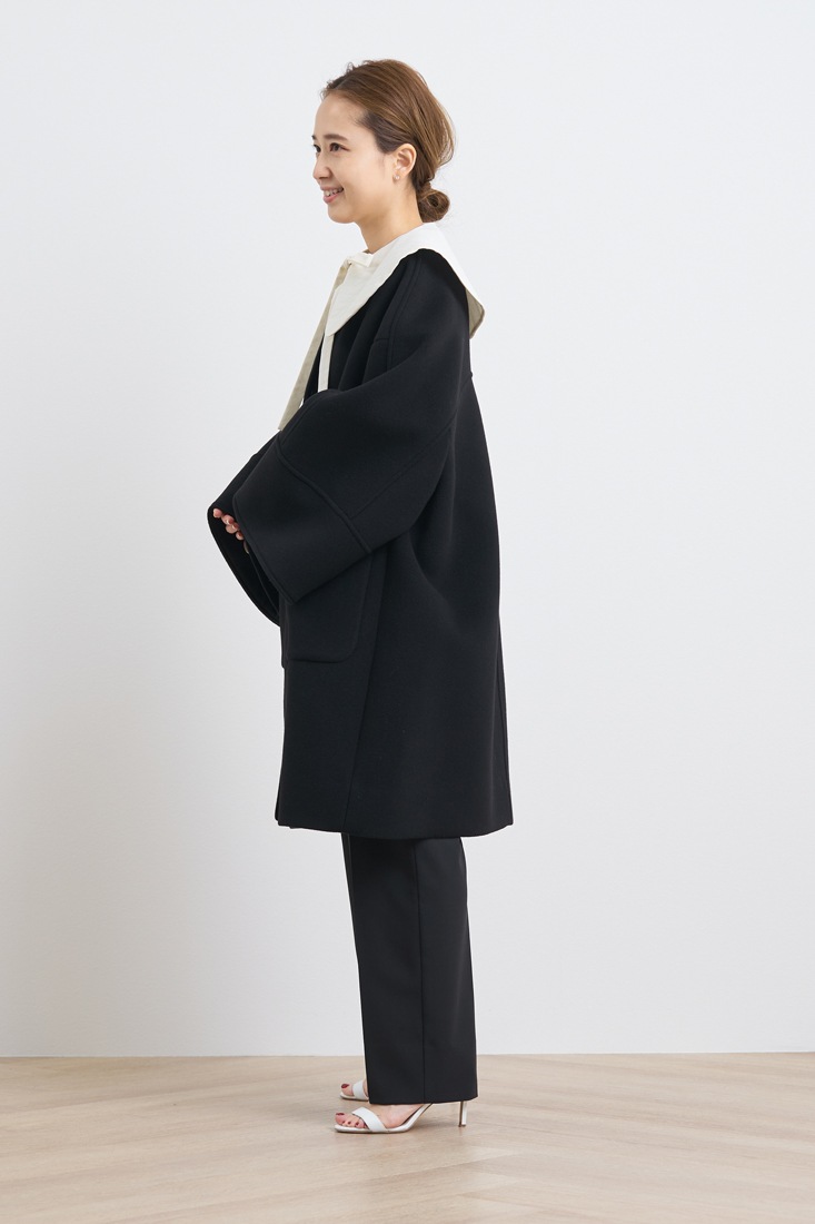 yori ウールノーカラーコート 新 デザイン