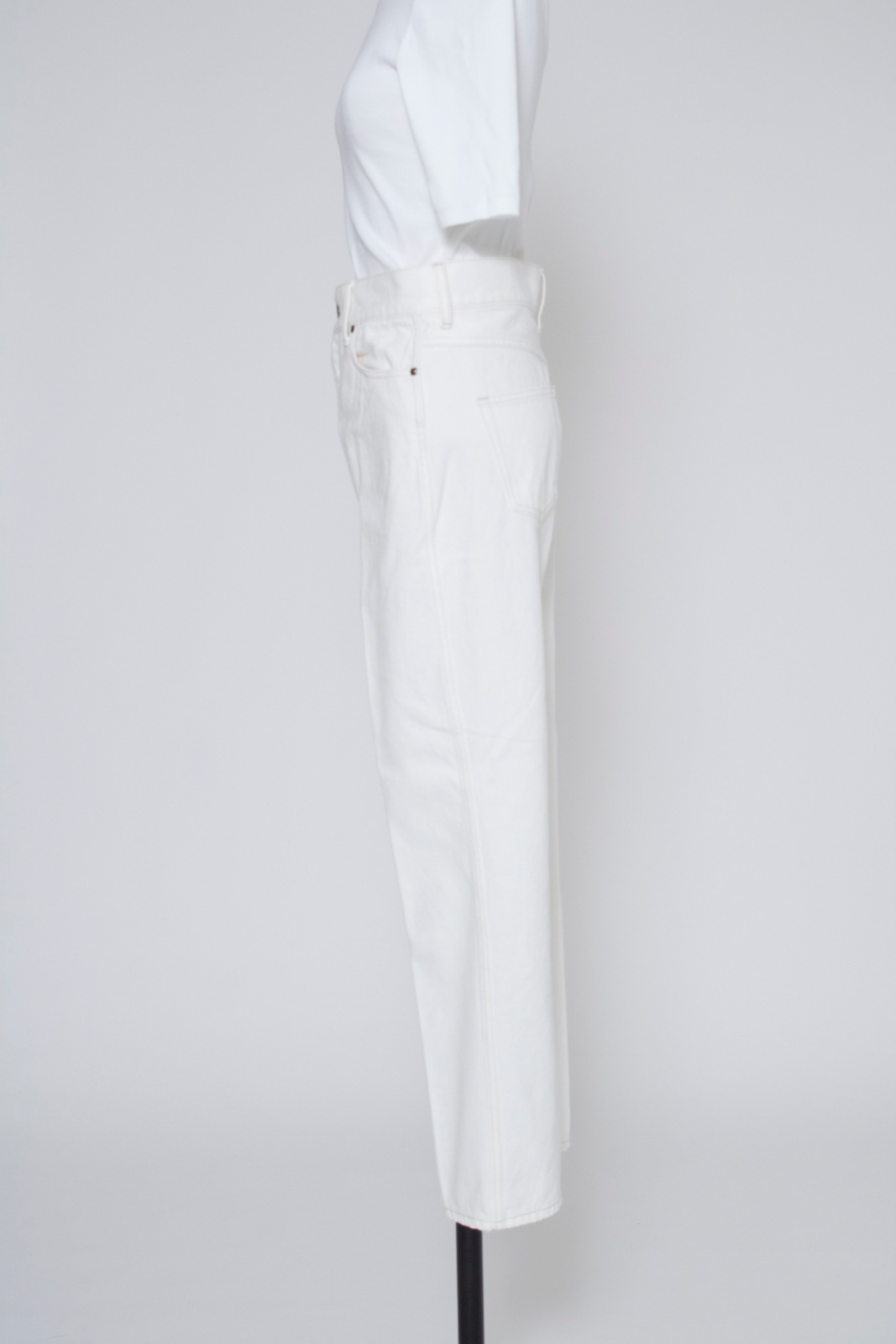 【送料込⭐︎匿名配送】yori Audrey 34ハイウエスト ストレートデニム 送料込⭐︎匿名配送】yori Audrey 34ハイウエスト ストレートデニム