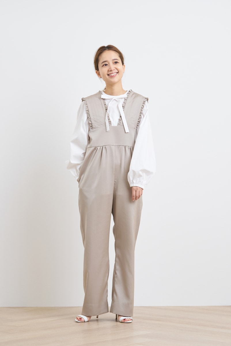サテンフリルサロペット【2022AW】 | 2022 AW Collection | yori