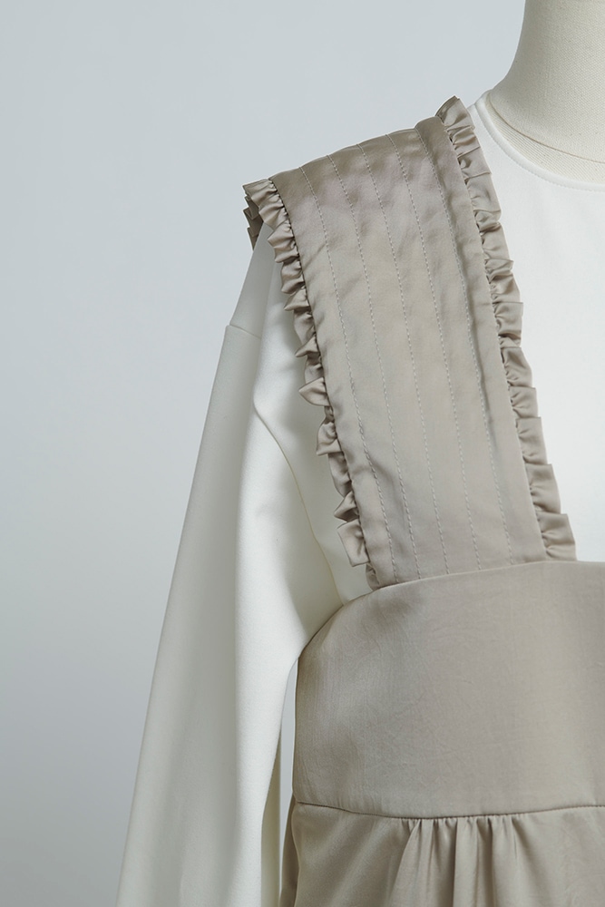 サテンフリルサロペット【2022AW】 | 2022 AW Collection | yori