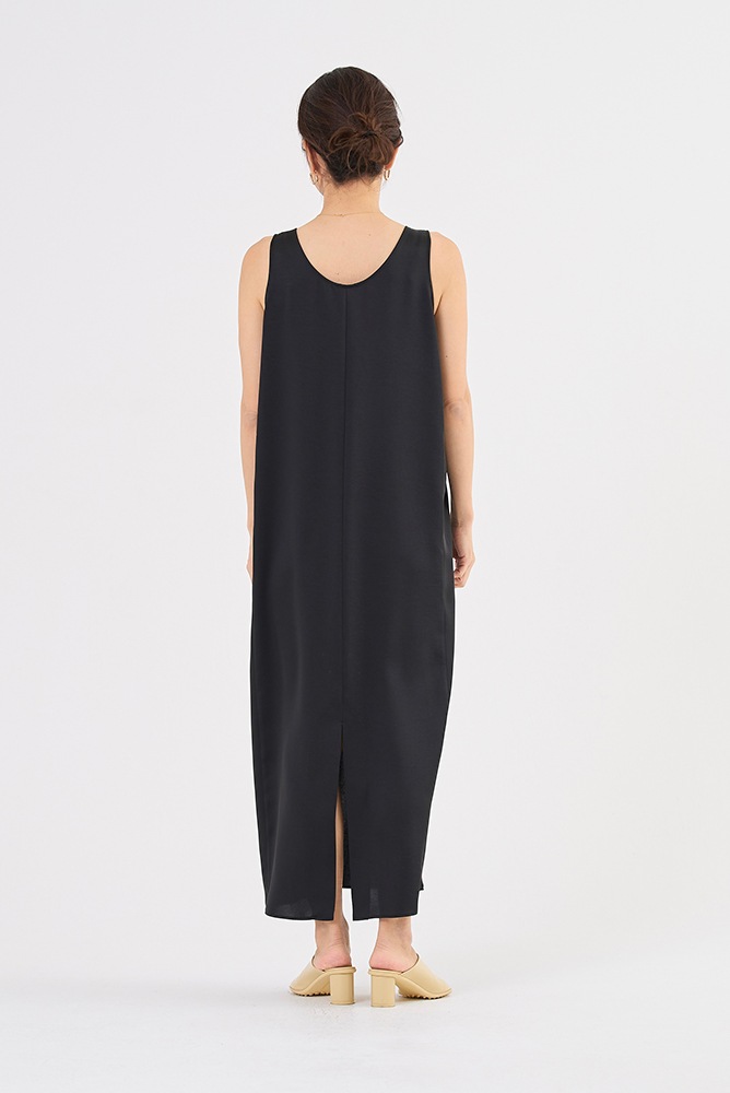 6月下旬発送予定 shiroconデコルテサテンドレス【shichaku